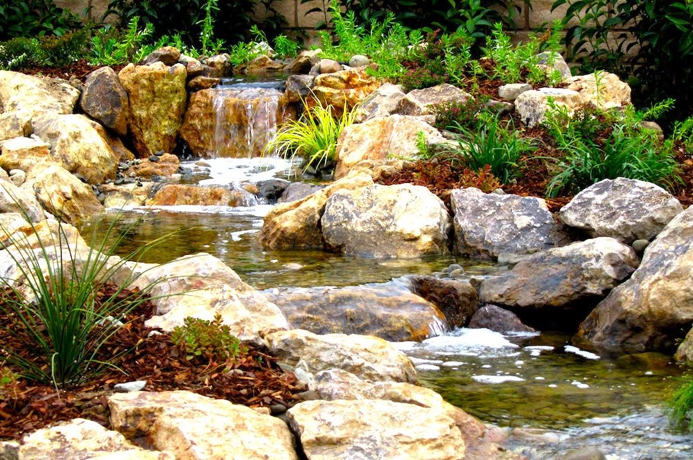 Solar Water Fountain Design Ideas